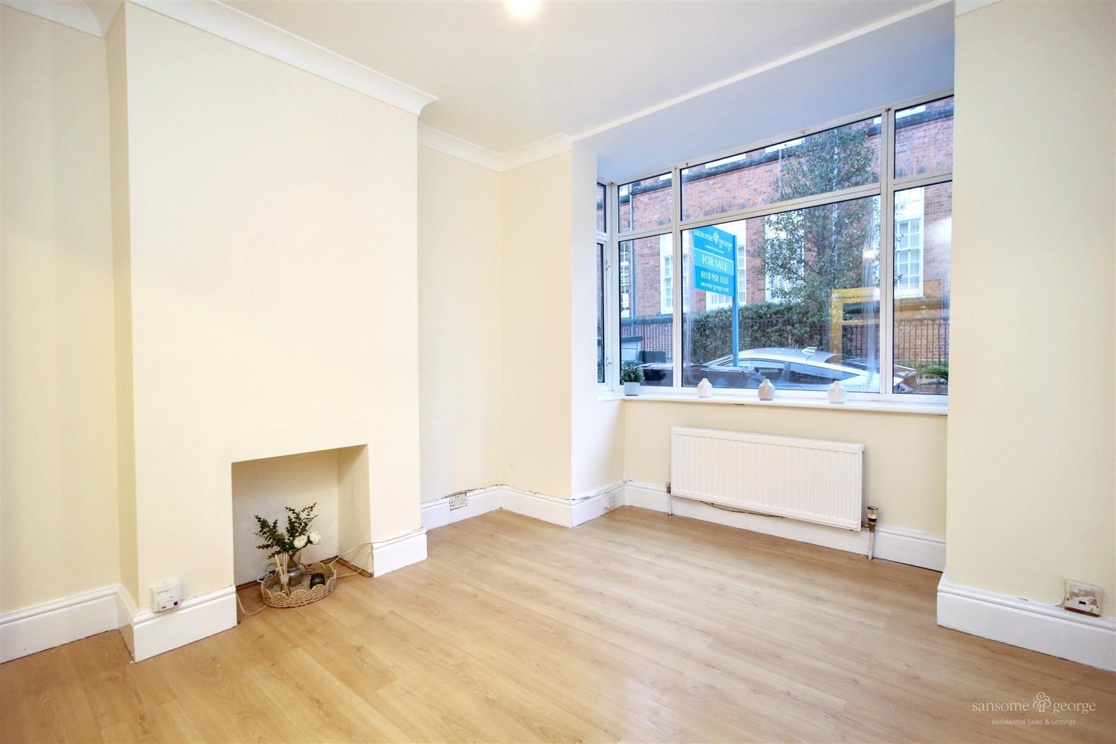 3 bed property in Wilson Road, Reading